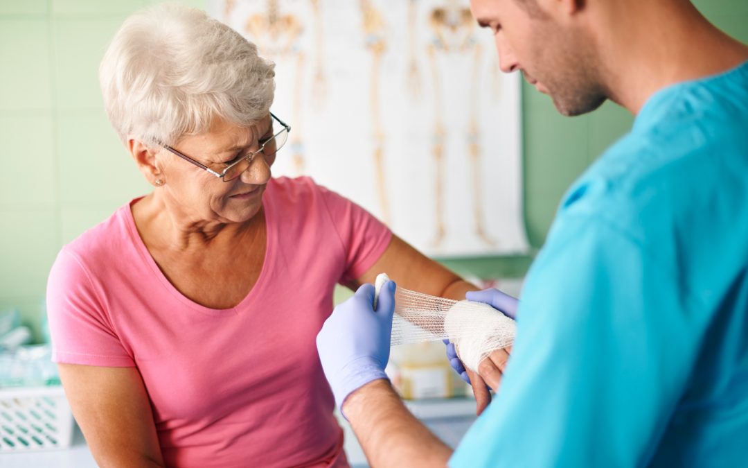 Why In-Home Wound Care Is Safer for Elderly Patients